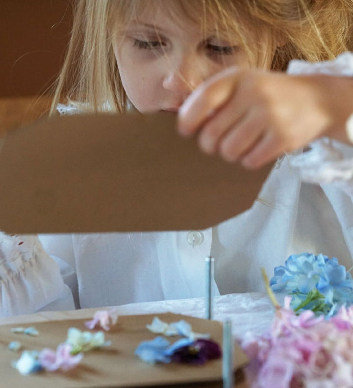 MamaMemo Insect Wooden Flower Press