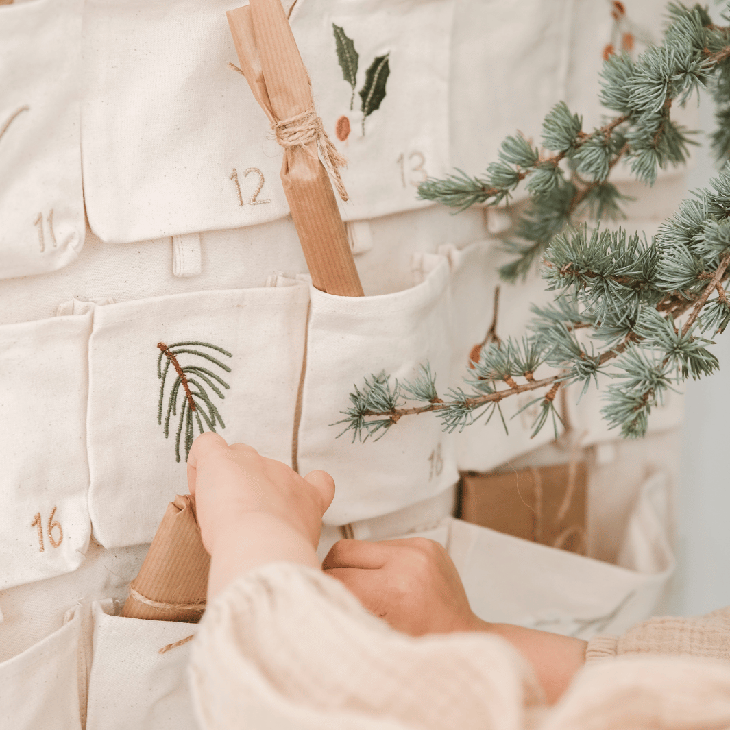 Fabelab Christmas - Advent Calendar - Yule Greens Embroidered Natural, 82 cm