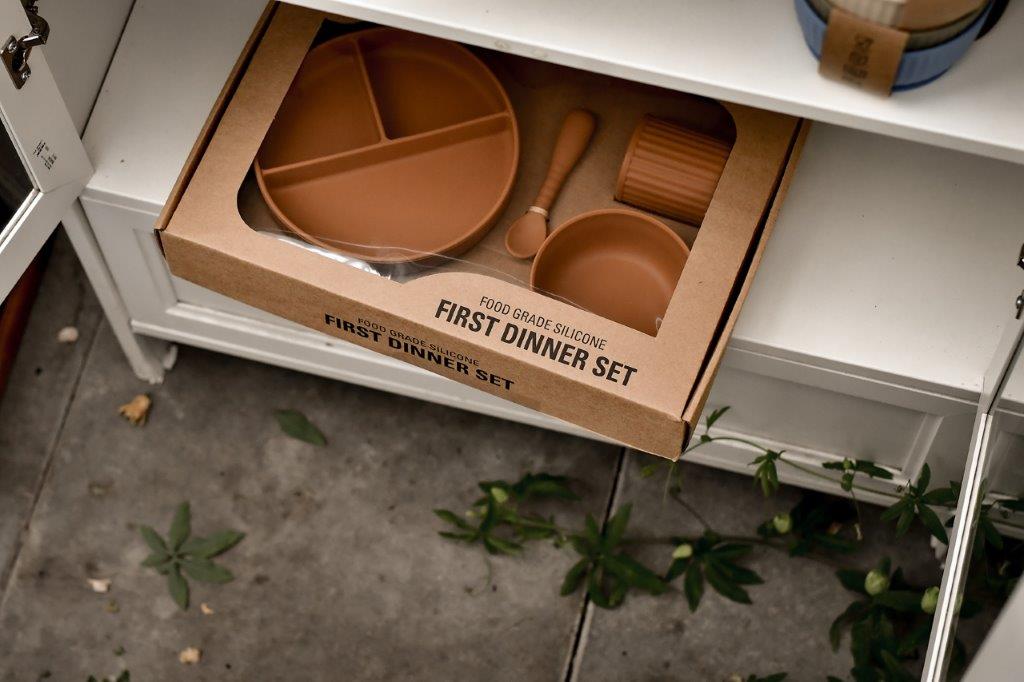 Mikk-Line Silicone Dinner Set, Brown Sugar