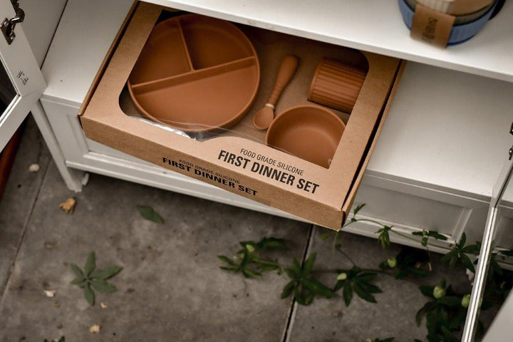 Mikk-Line Silicone Dinner Set, Brown Sugar