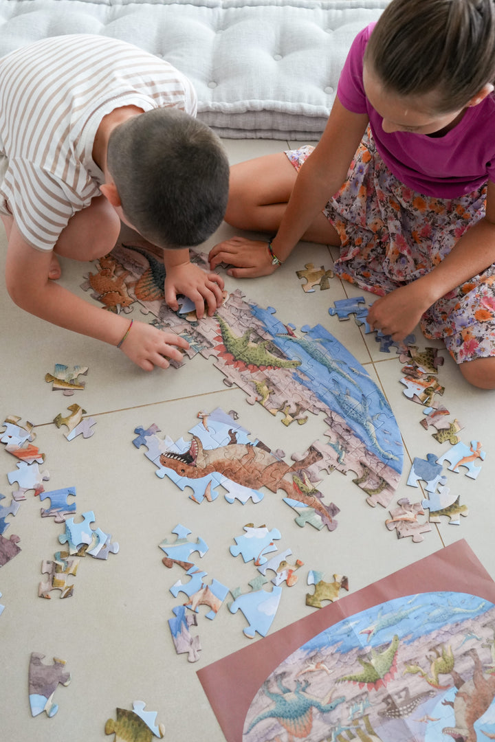 Sassi Glow-in-the-Dark Night &amp; Day Puzzle &amp; Book Set - Dinosaurs