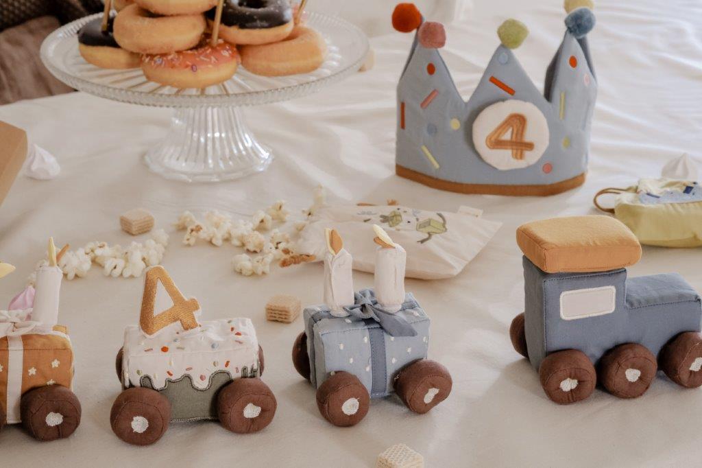 Fabelab - Celebration Train Blue Mix - Birthday