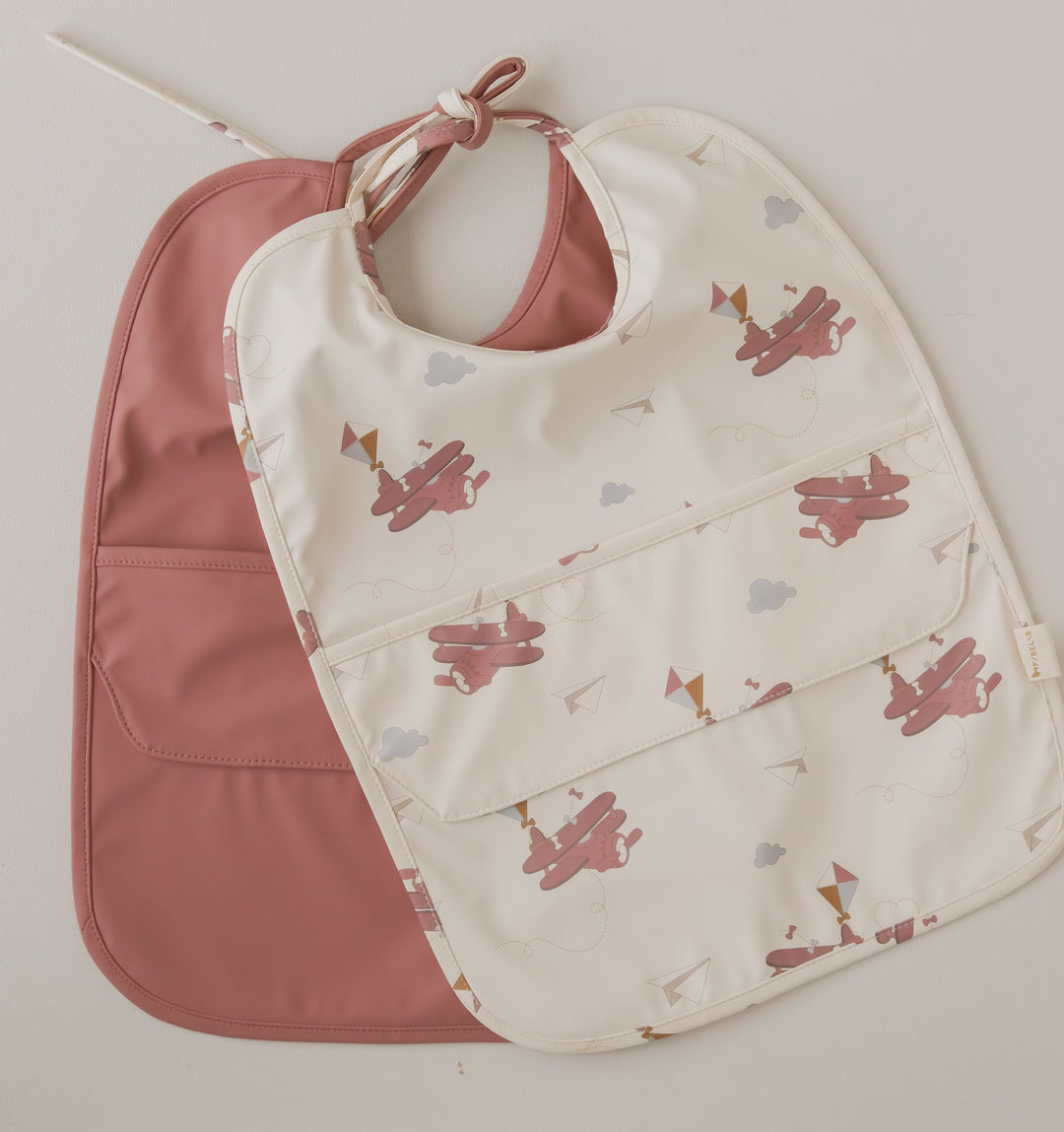 Fabelab - Bibs with Pocket - Little Flyers Airplane Ash Rose, 2 pcs