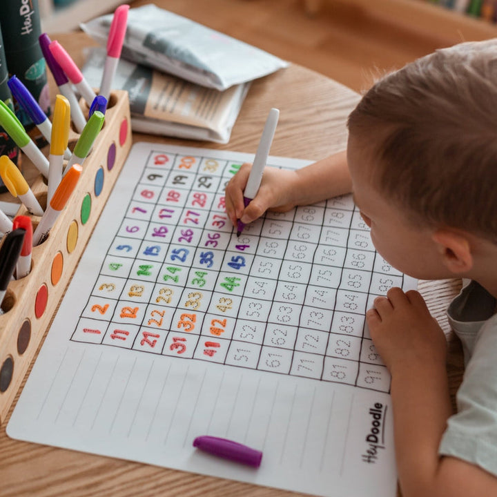 HeyDoodle - Classic Colouring &amp; Doodle Mat - 100 Squares