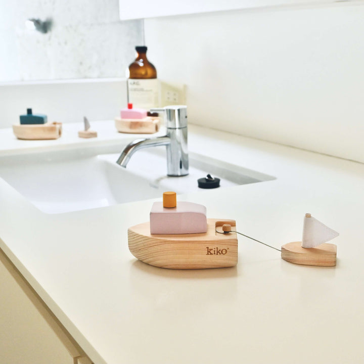 Kiko+ Ofune Wind-Up Boat, Pink